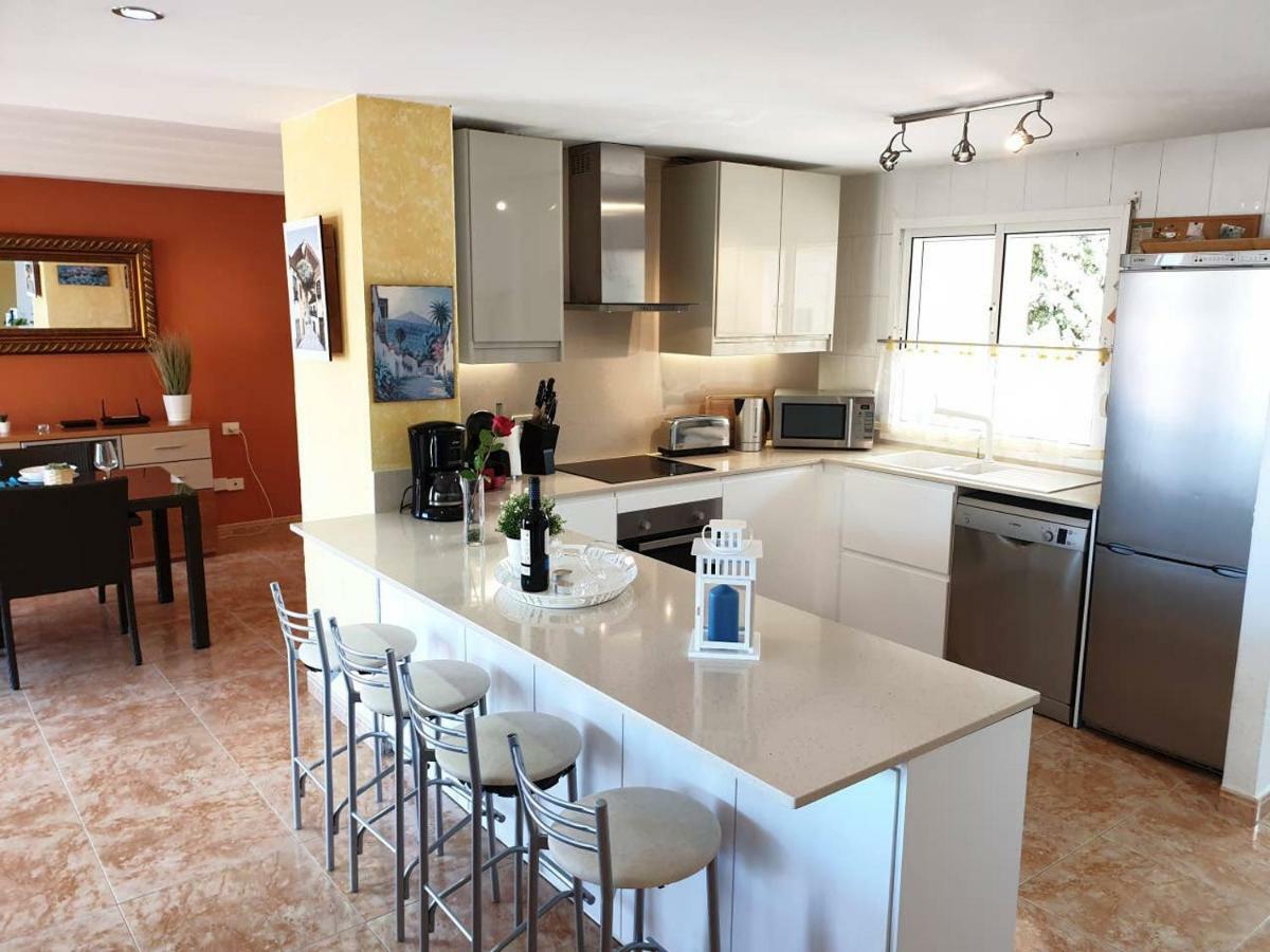 Villa Roque Del Conde With Private Pool, Terrace With Fantastic Sea Views, Wifi, Garden, Garage Adeje ภายนอก รูปภาพ