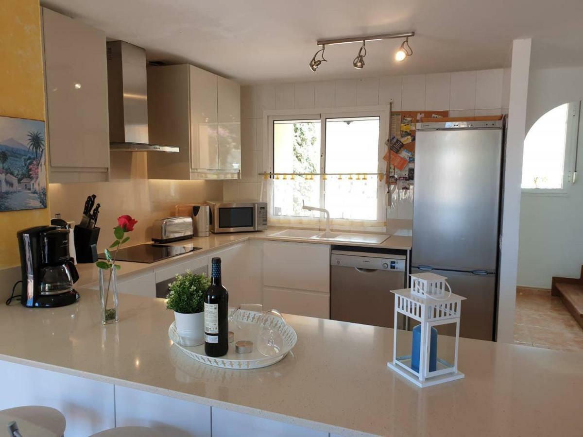 Villa Roque Del Conde With Private Pool, Terrace With Fantastic Sea Views, Wifi, Garden, Garage Adeje ภายนอก รูปภาพ